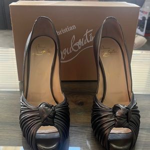 Christian Louboutin Lady Gres 120 Nappa Laminato. Size 39